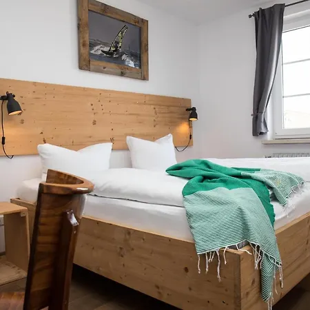 Wattlodge Bed & Breakfast