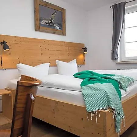Wattlodge Bed & Breakfast 3*