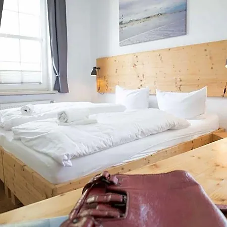 Wattlodge Norden