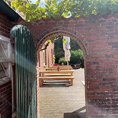 Wattlodge Bed & Breakfast 3*