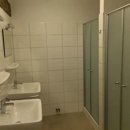 Wattlodge 3*